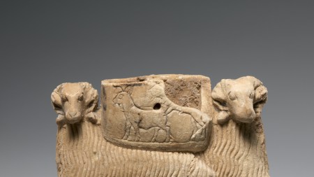 Vessel supported by two rams
Early Dynastic IIIa
ca. 2600
–
2500 BCE
Mesopotamia
Sumerian
Gypsum alabaster
H. 2 3/4 x W. 4 5/8 x D. 1 3/16 in. (7 x 11.8 x 3 cm)
Gift of Norbert Schimmel Trust, 1989