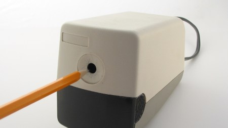 Electric pencil sharpener
