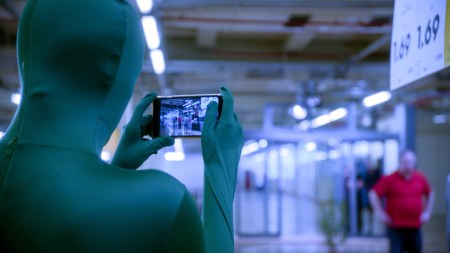 Heroes Need Not Apply: Pointed Berlin Biennale, Questions Over What It Means Be Courageous