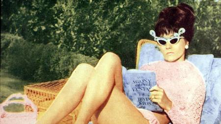 Shirley MacLaine in What A Way To Go (1964)